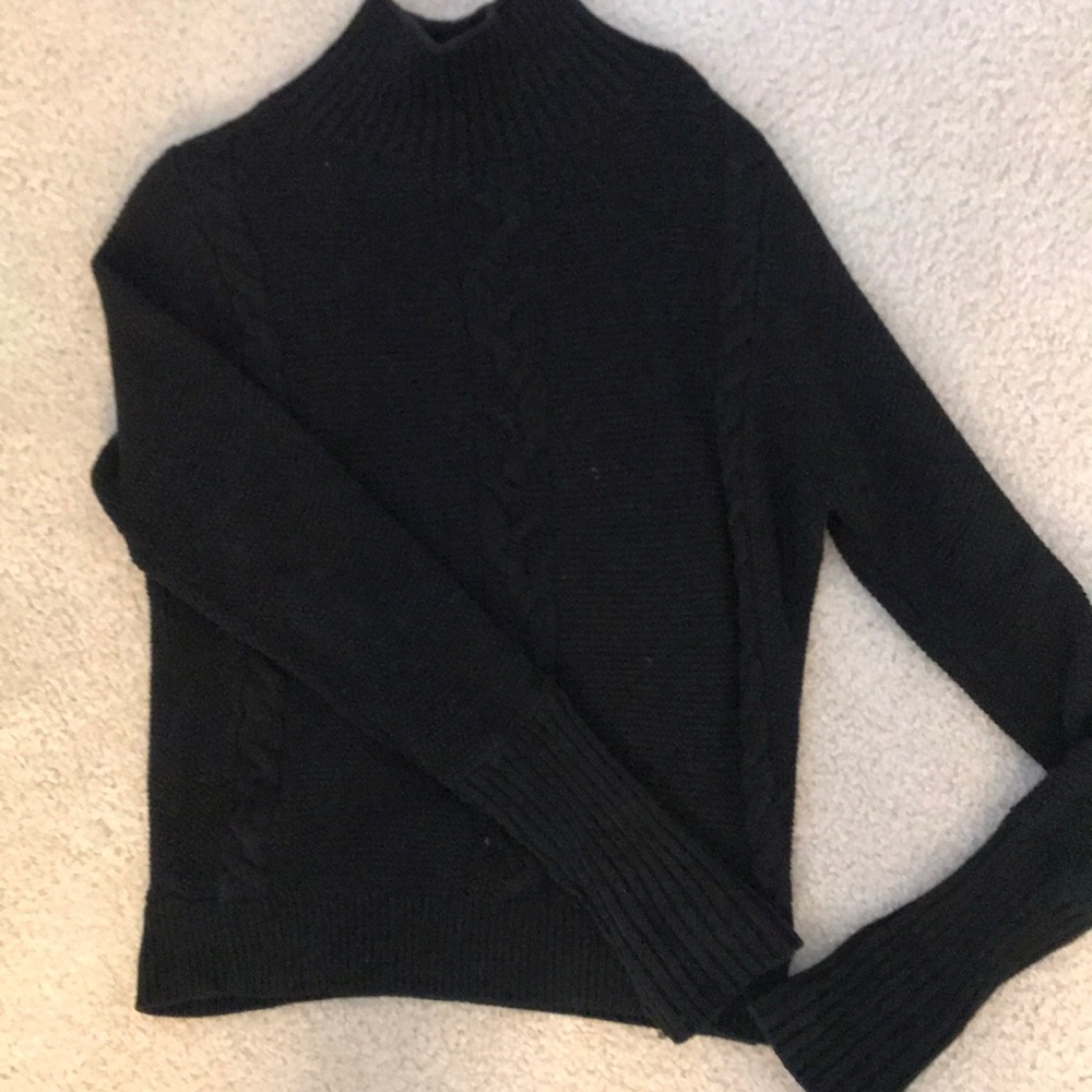 GAP Black Cable Knit Turtle Neck Sweater (XS)